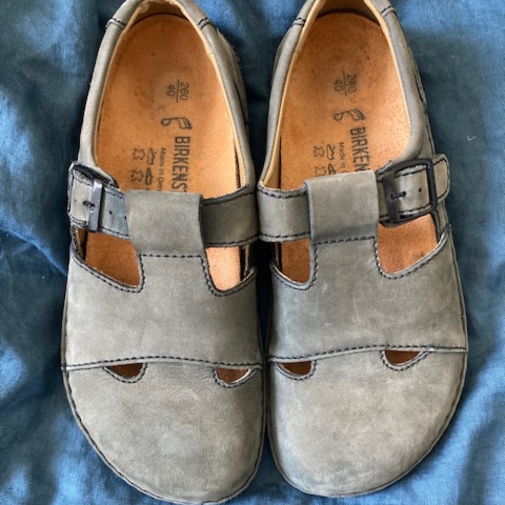 Birkenstock shoes 40 wide like new